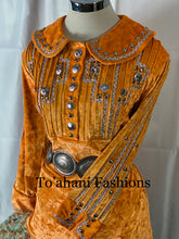 Load image into Gallery viewer, Navajo Traditional Pleated Round Collar Outfit
